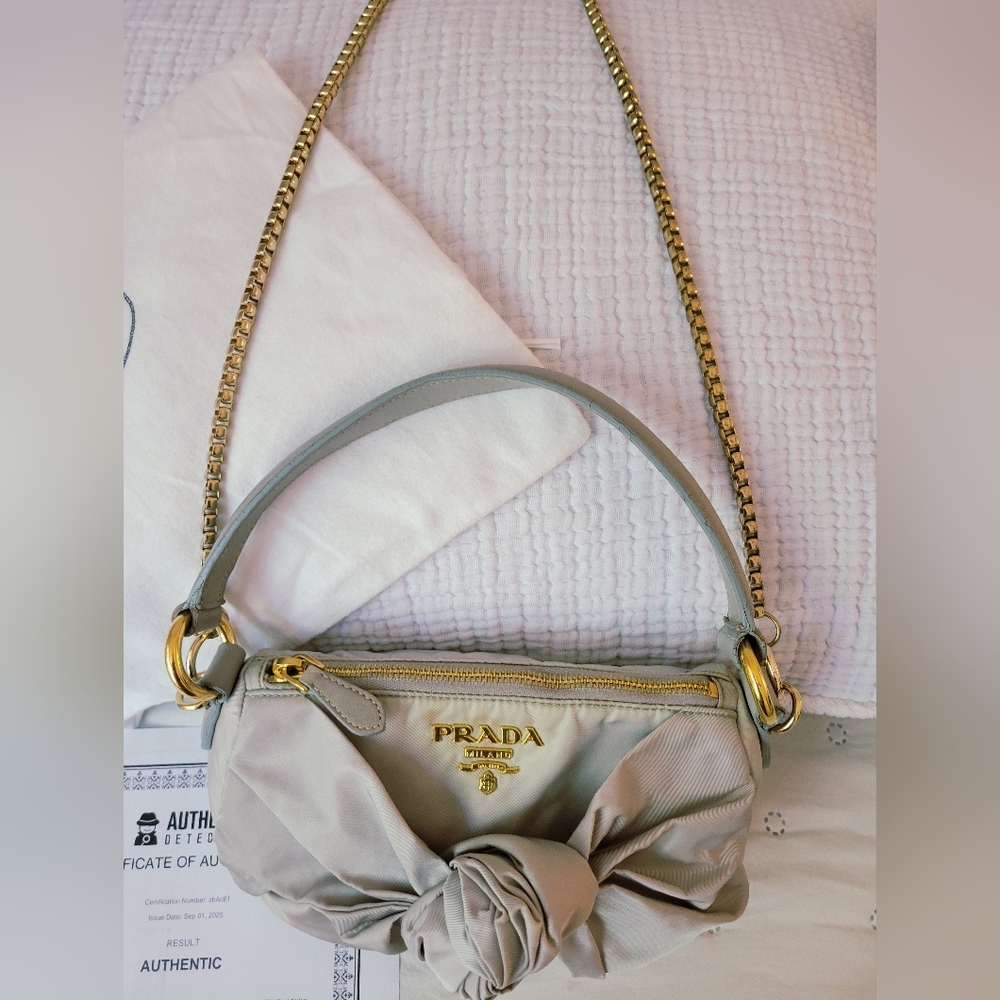 Authentic Prada Tessuto Fiocco Bow Bag - Beige Nylon Crossbody/Shoulder Bag - Picture 8 of 12